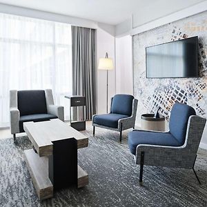 One-Bedroom King Suite Mobility accessible
